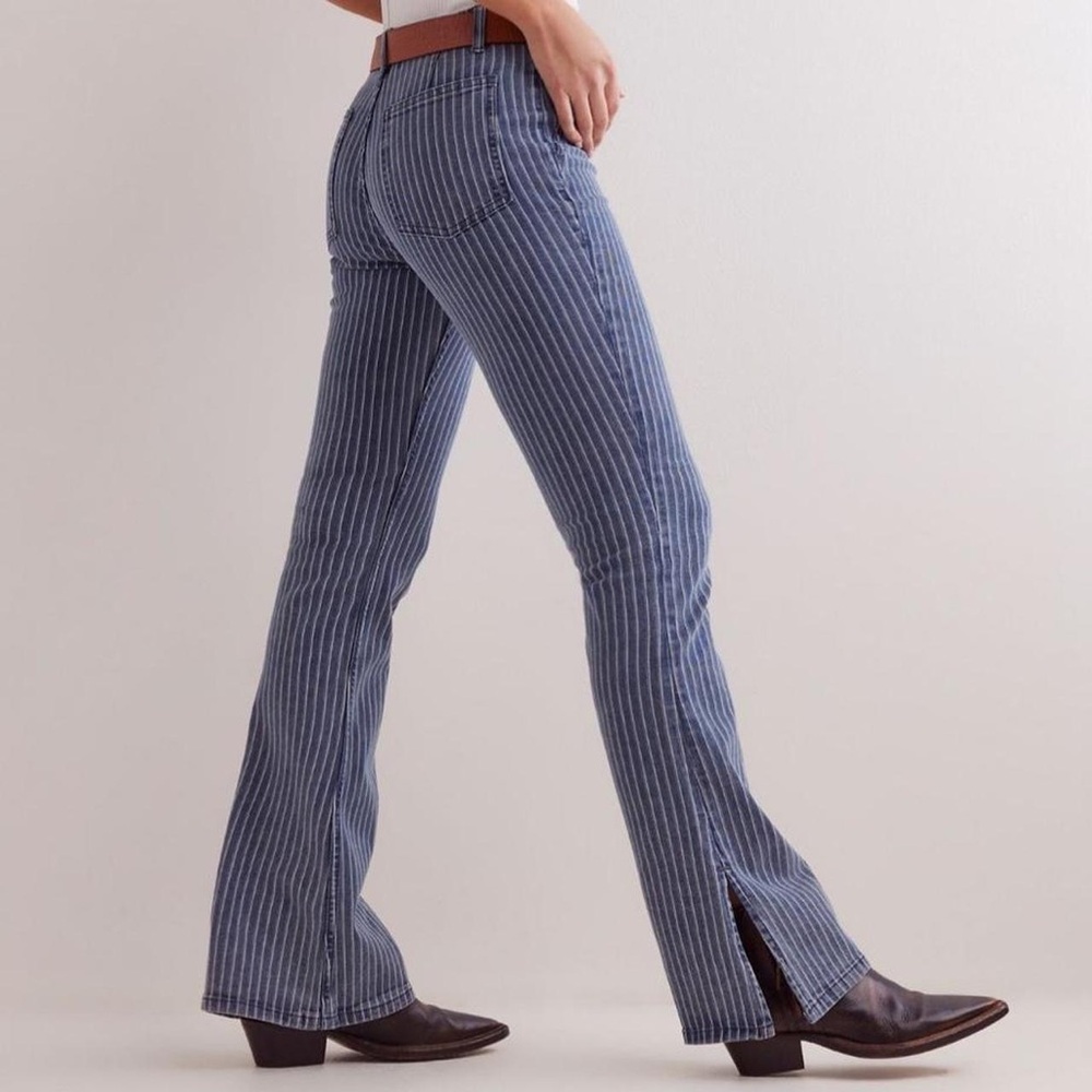 Level Up Stripe Side Slit Bootcut Jeans